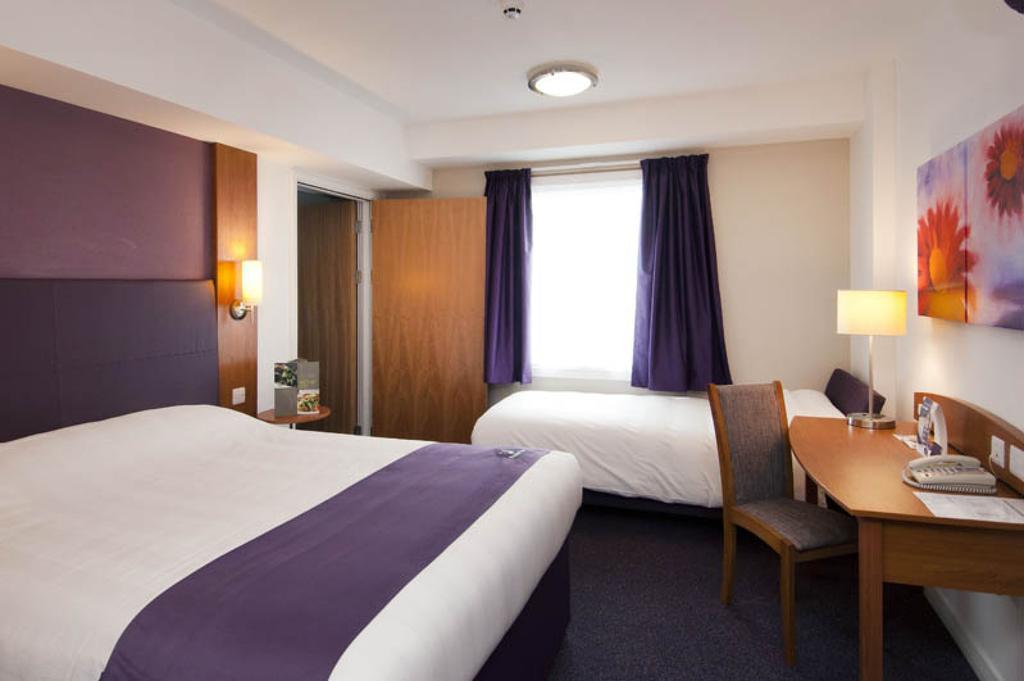 Premier Inn Derry / Londonderry Pokój zdjęcie
